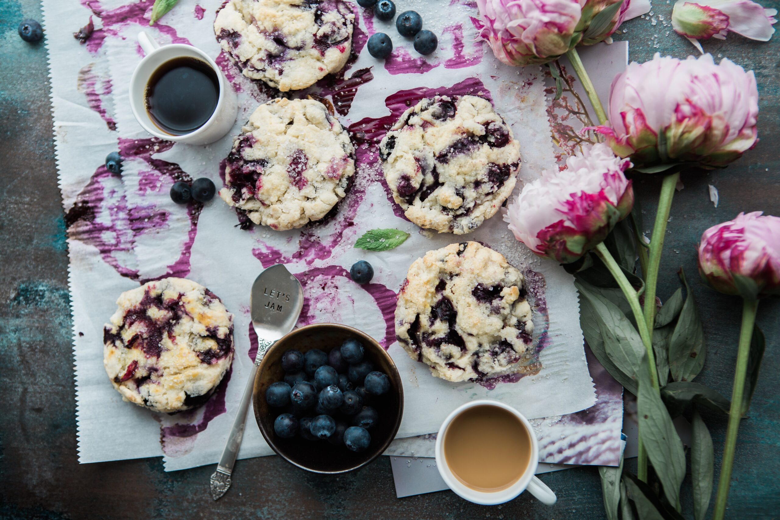 brooke lark brKCNseqD A unsplash 2 scaled - 10 Tasty Brunch Ideas for Mother's Day